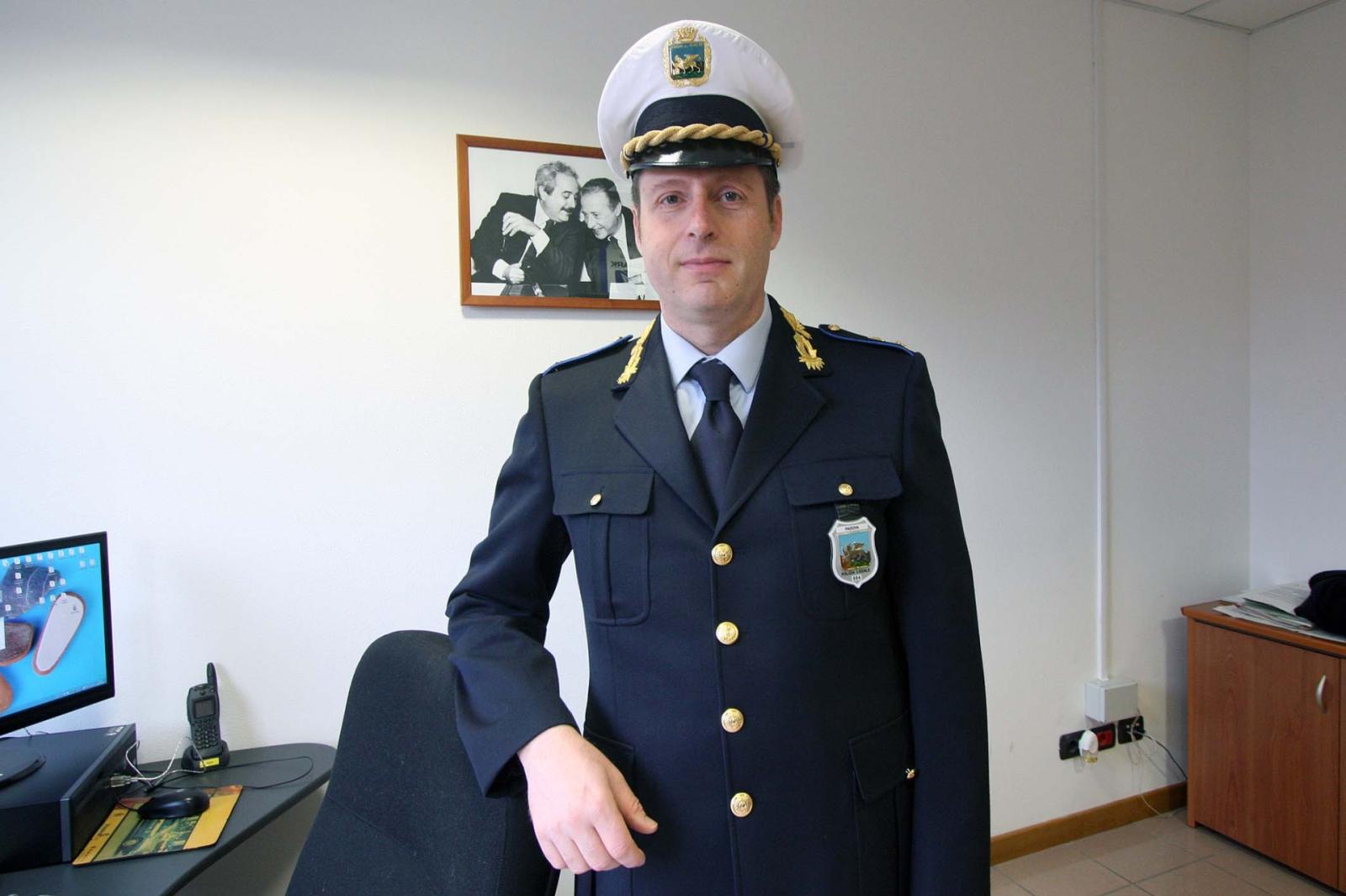 Gli agenti si &ldquo;armano&rdquo; di palmari