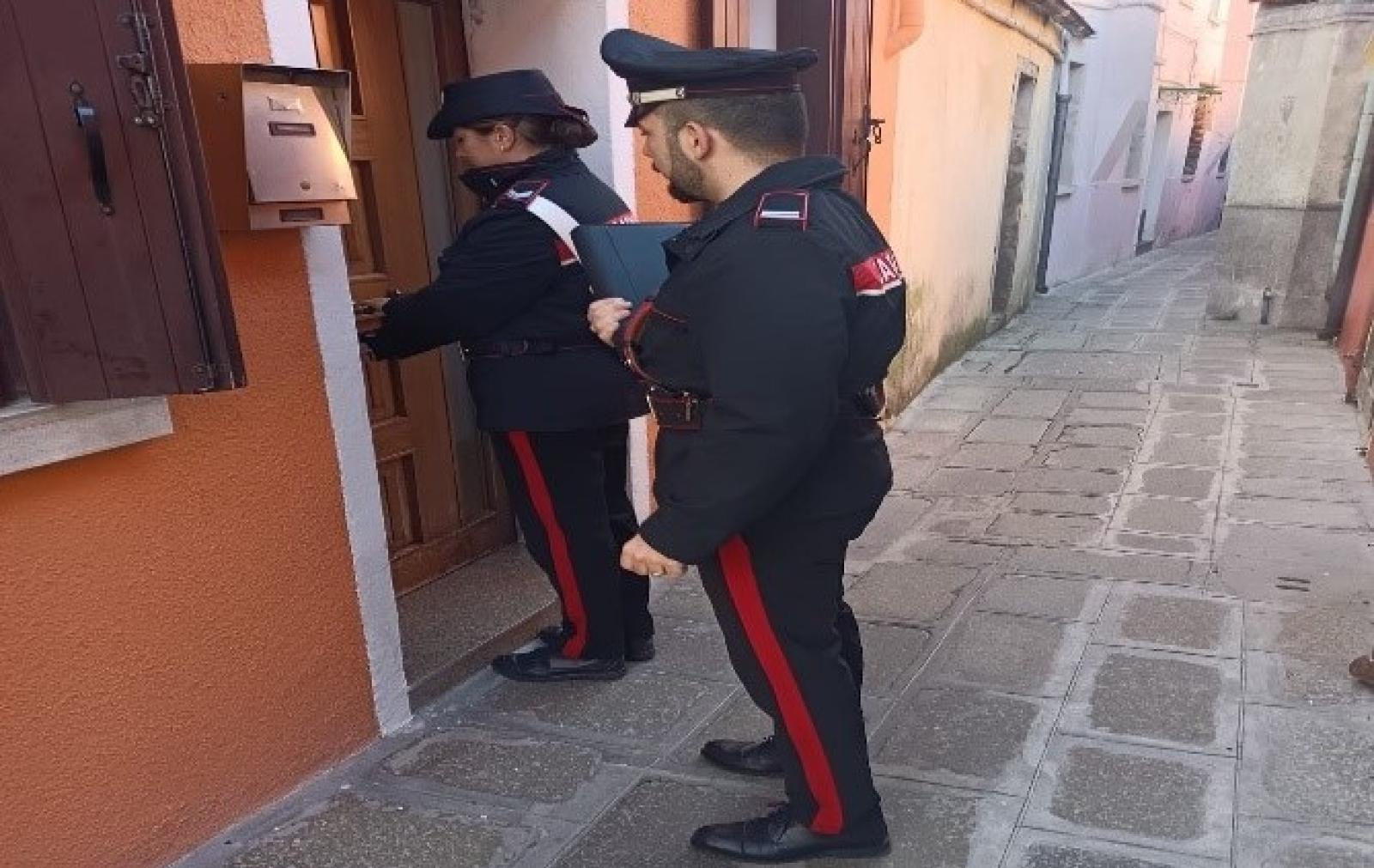 Furto in abitazione, arrestato 42enne straniero