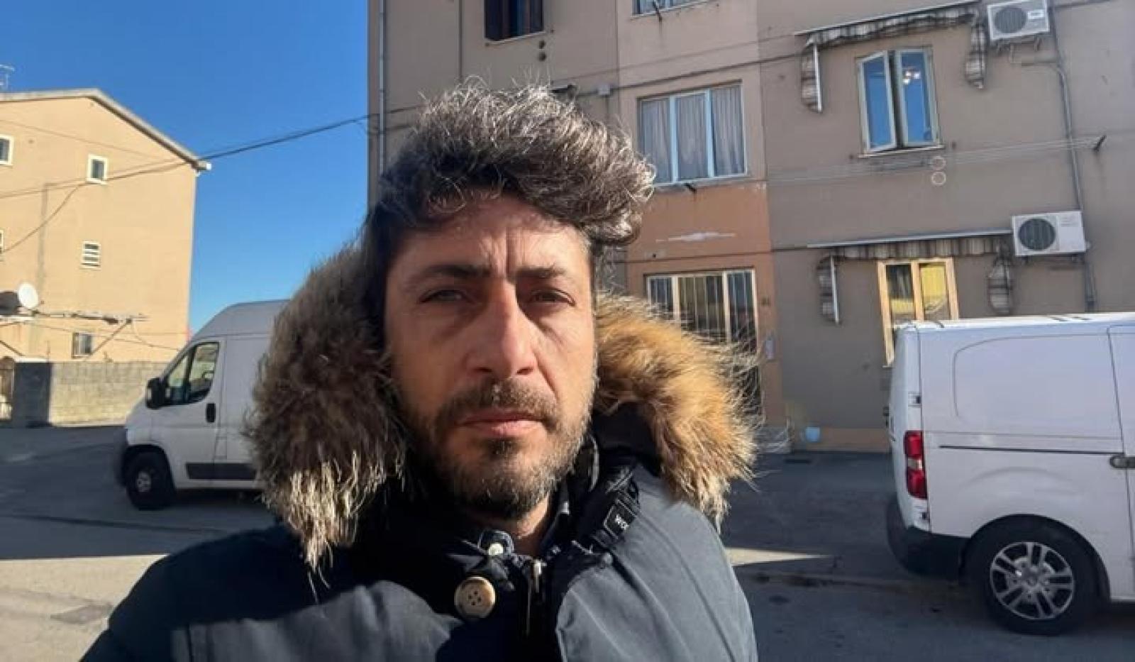 Occupano una casa, sgomberati