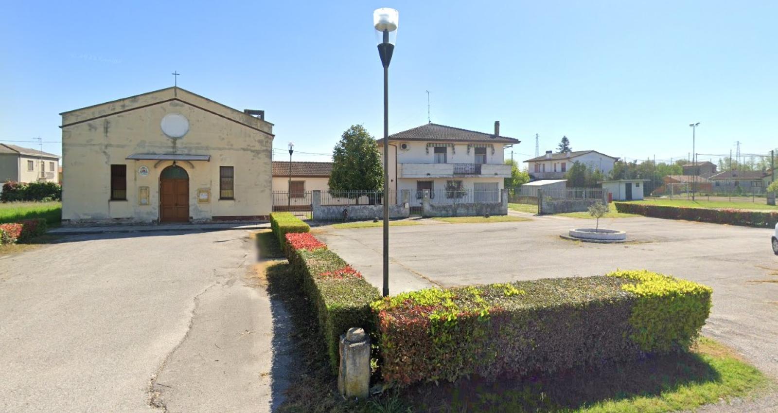 Piazzale chiuso, cambiano i bus