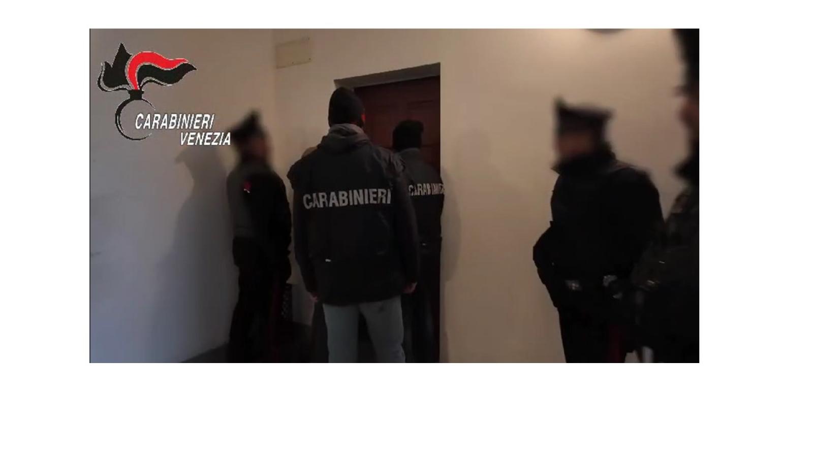 Smantellato un gruppo criminale attivo nello spaccio di droga 