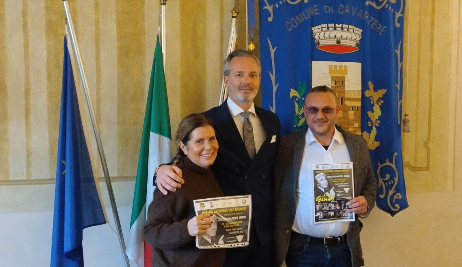 Toni Buleghin torna a teatro