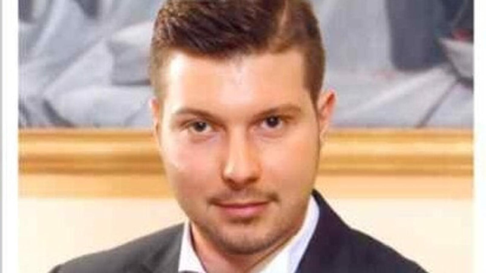 Stroncato dal male in sei mesi, lascia due bimbe