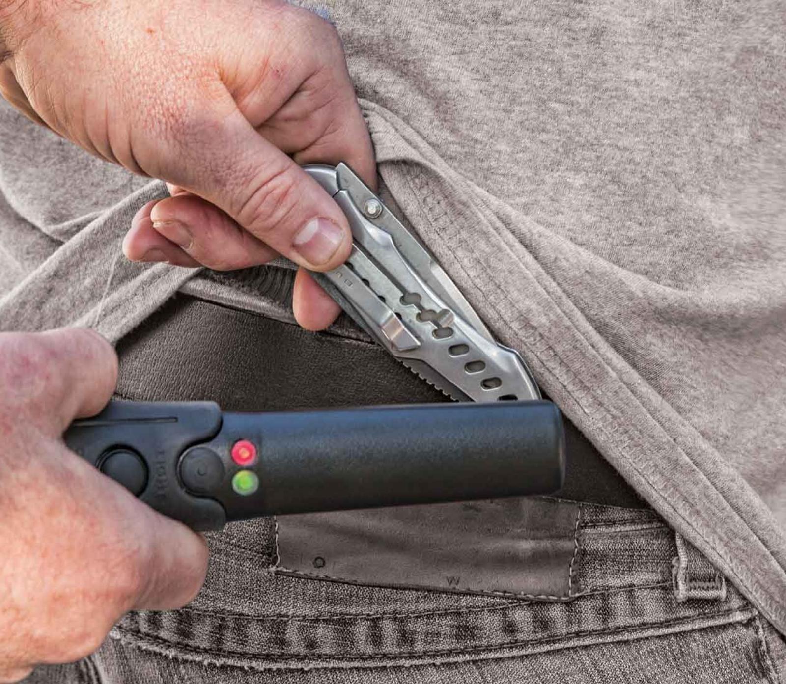 Un metal detector Garrett THD