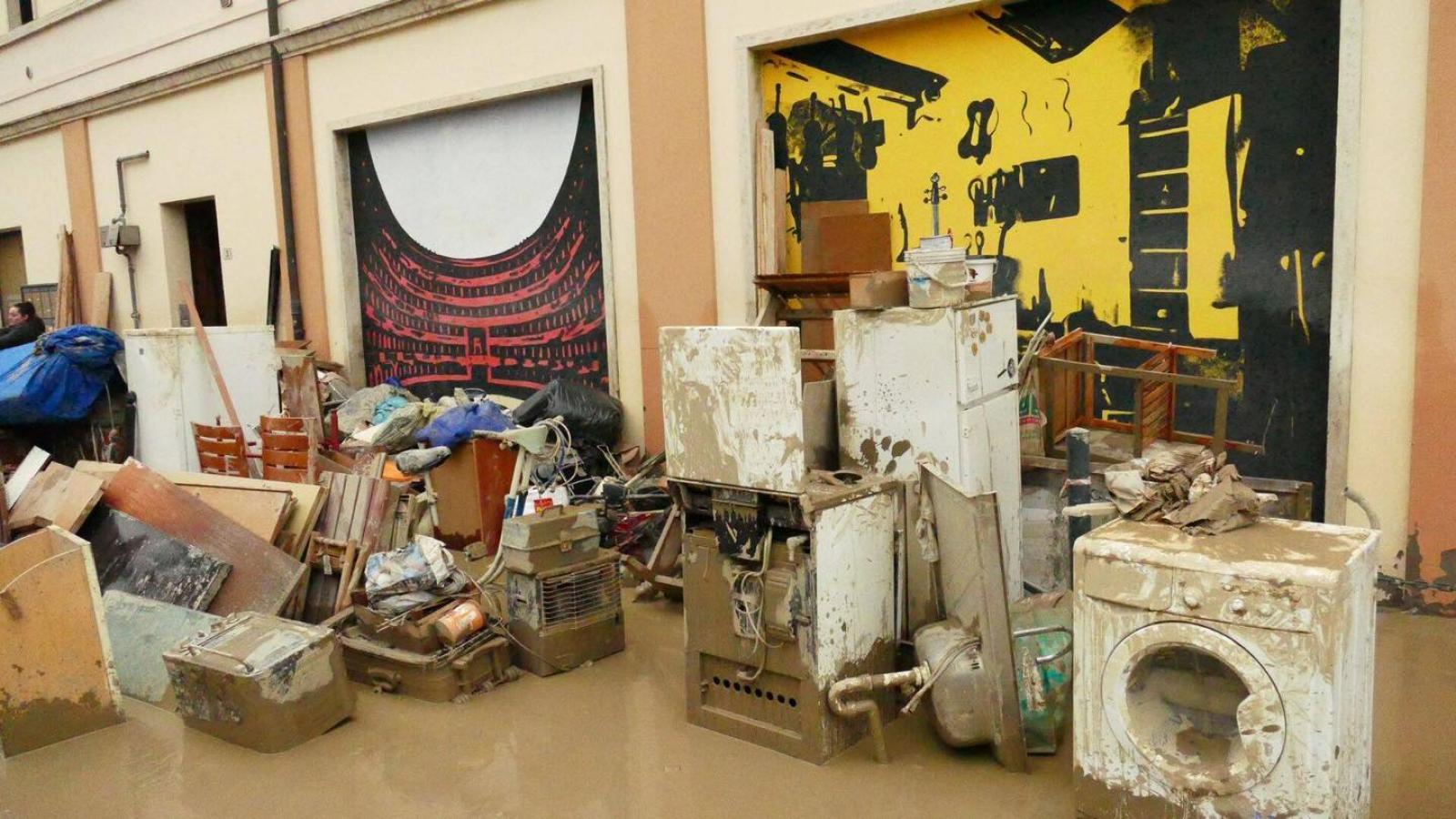 Rifiuti dopo l&rsquo;alluvione si attiva il servizio speciale