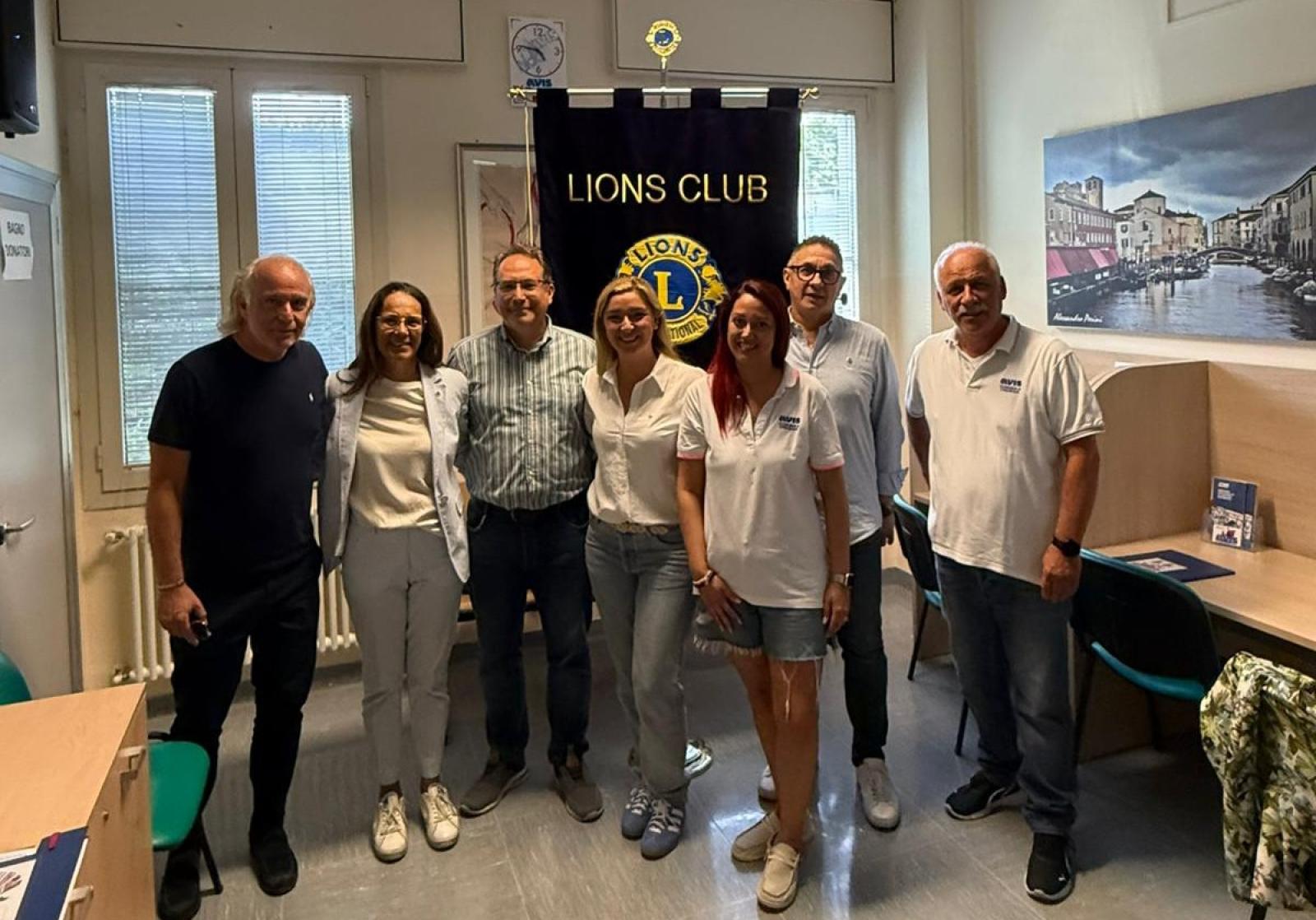 Avis e Lions uniscono le forze