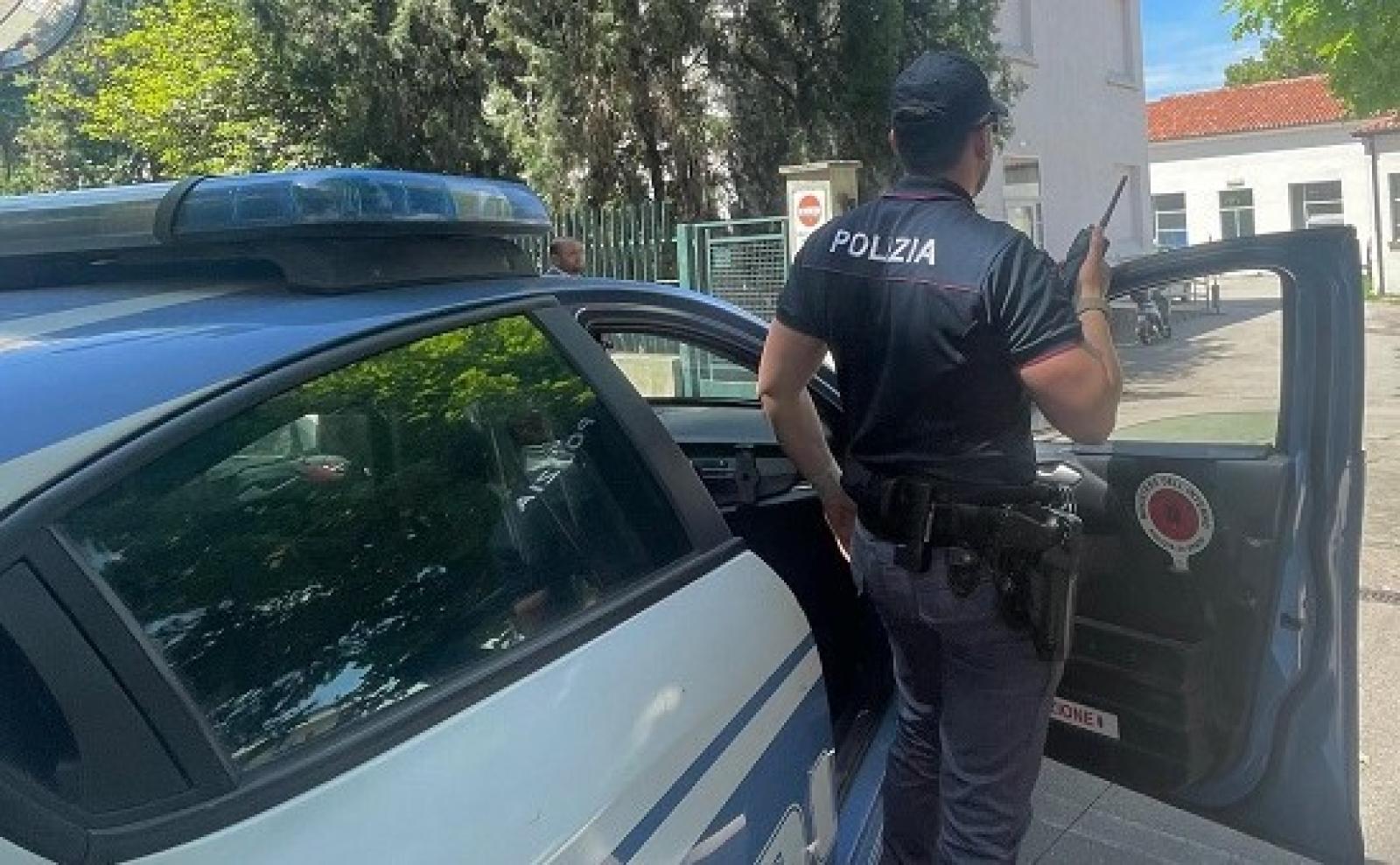 Spaccio nei pressi delle scuole: arrestato un uomo