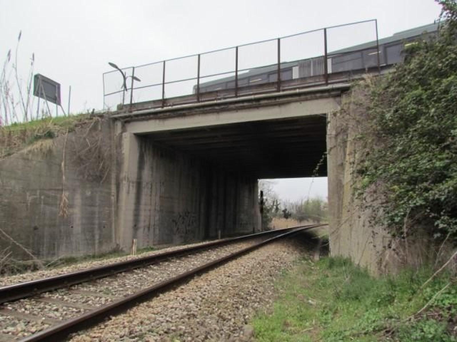 Lavori al cavalcaferrovia:luned&igrave; chiuso lo svincolo