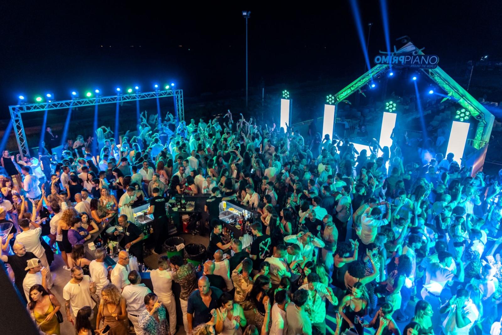 Indiga fa il pieno: il venerd&igrave; notte di Sottomarina vola tra le capitali del mondo