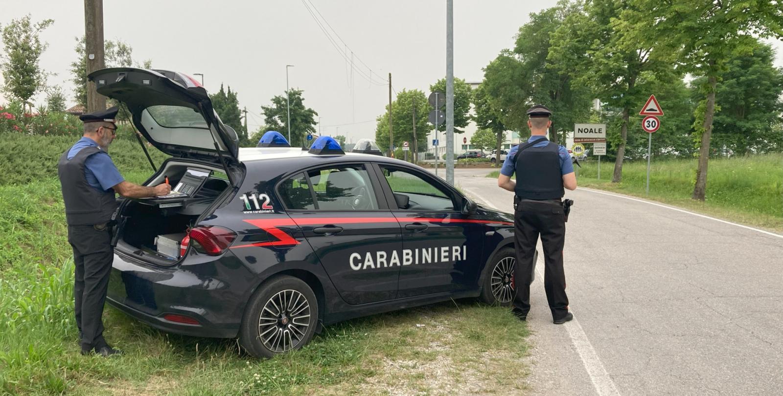 Occupazione abusiva e oltraggio a pubblico ufficiale: quattro stranieri denunciati 