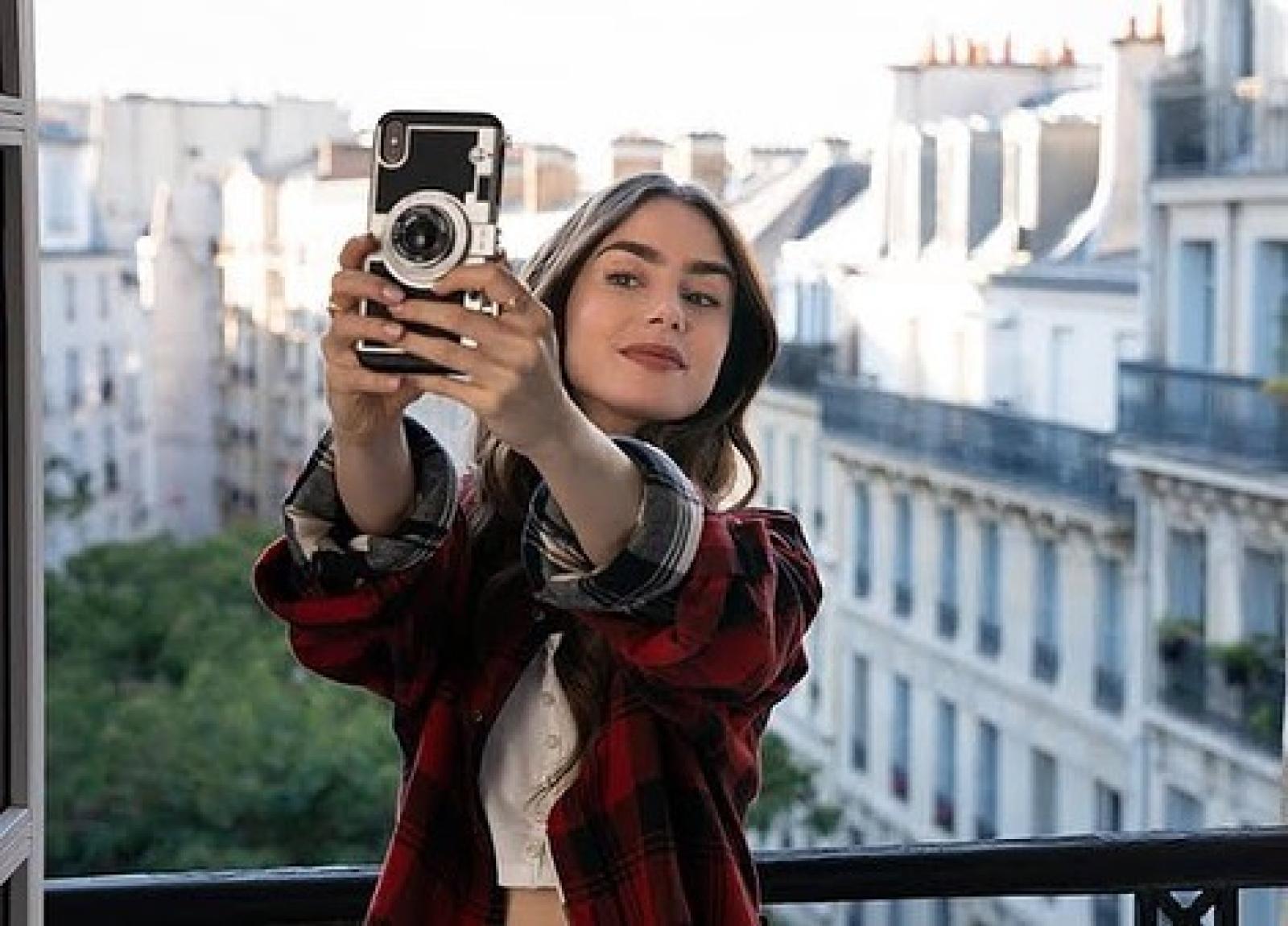 &ldquo;Emily in Paris&rdquo; sbarca a Venezia