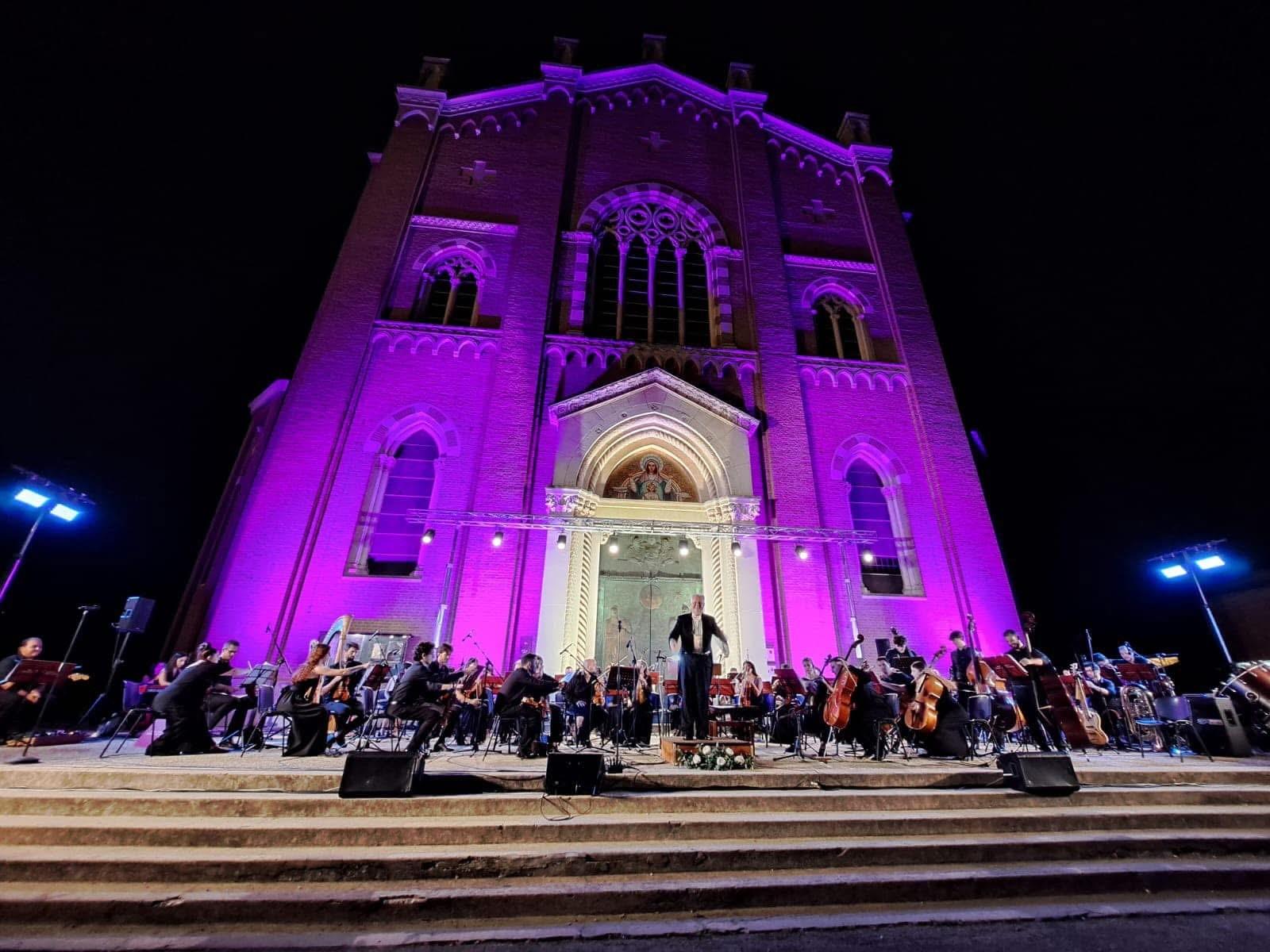 Note da film accendono Foss&ograve;