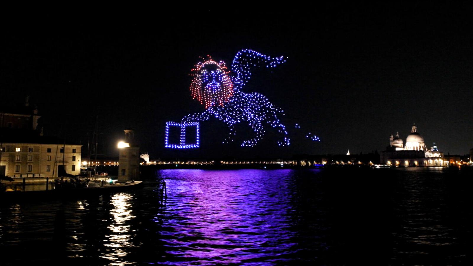 E' conto alla rovescia per il nuovo show dei droni