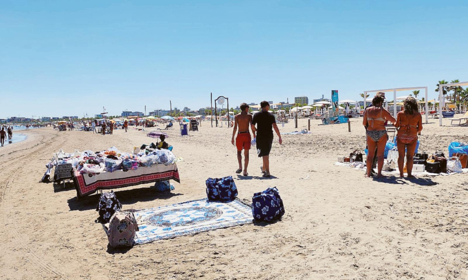 Abusivi, Fdi propone il daspo