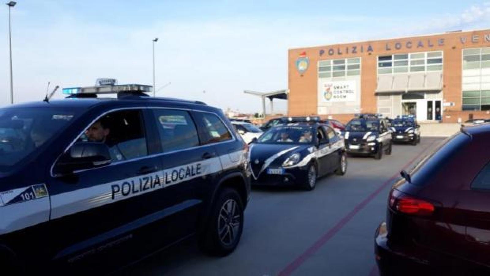 Polizia Locale: tre operazioni in pochi giorni contro i borseggi in centro storico e a Mestre