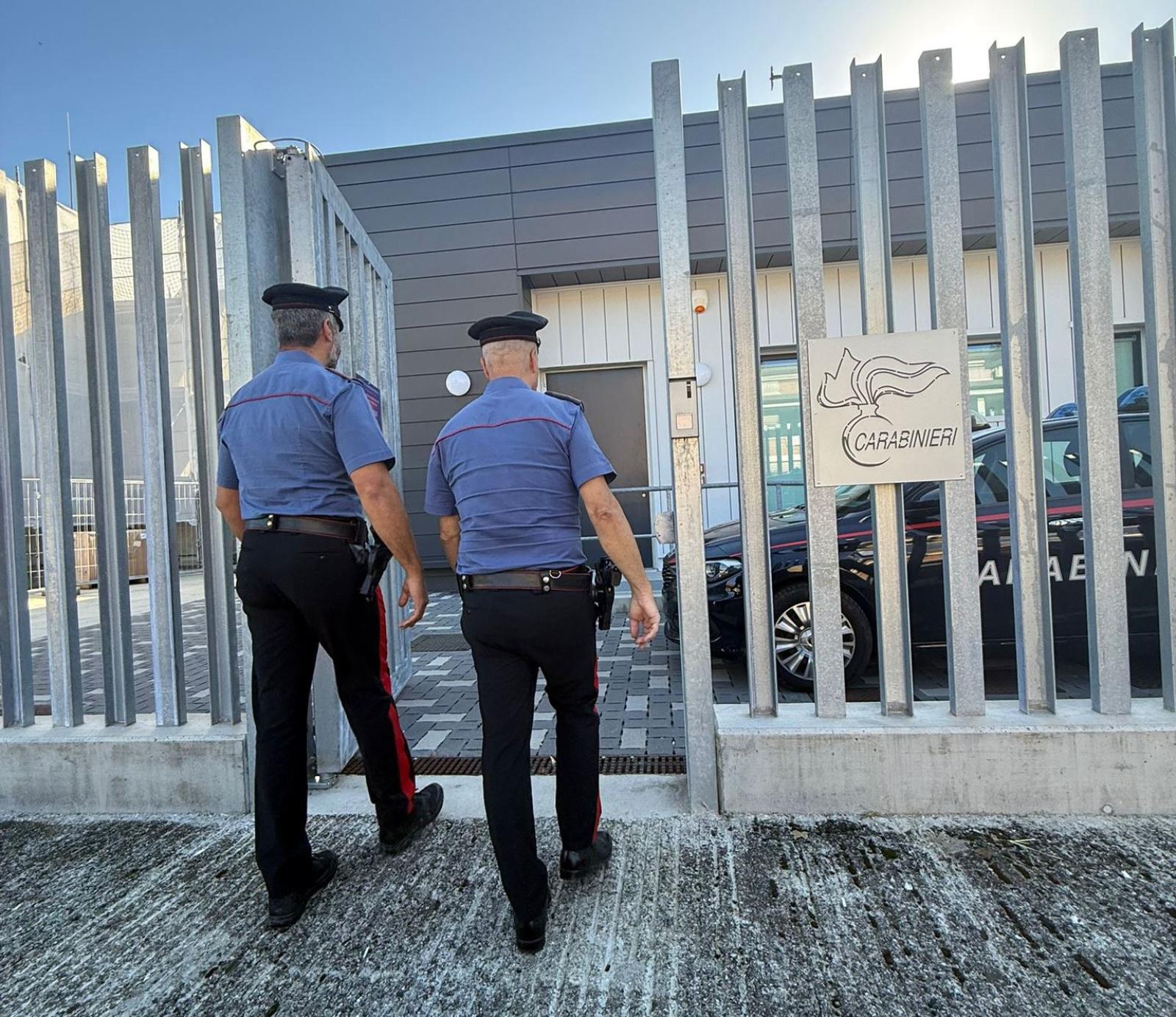 Mira, blitz antidroga: 22enne arrestato con oltre cento dosi di cocaina 