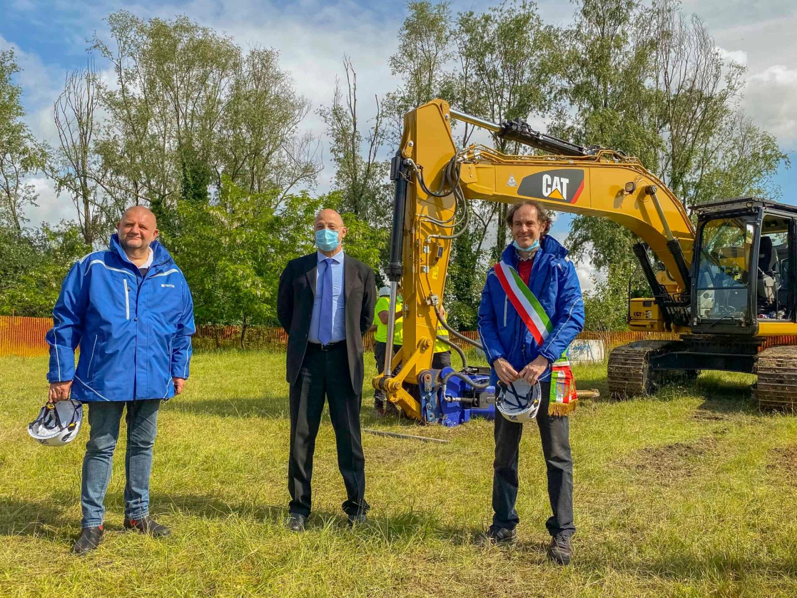 Elettrodotto interrato: lavori rinviati al 2035, protestano i sindaci