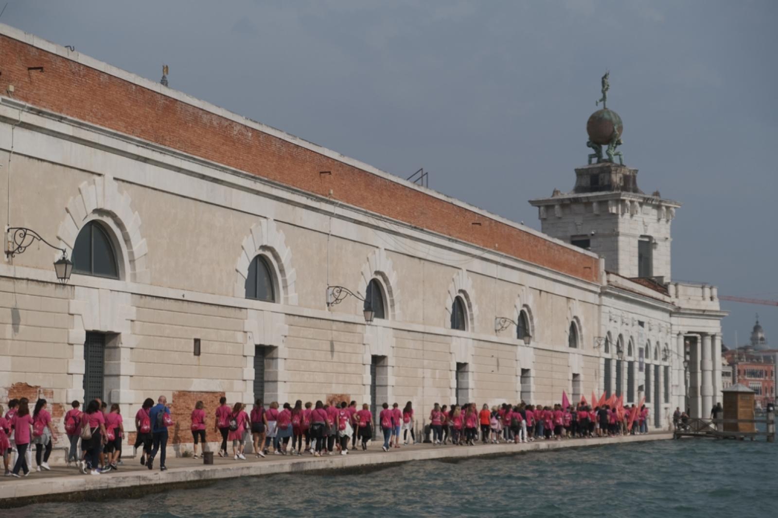 Venezia, torna la Camminata Rosa