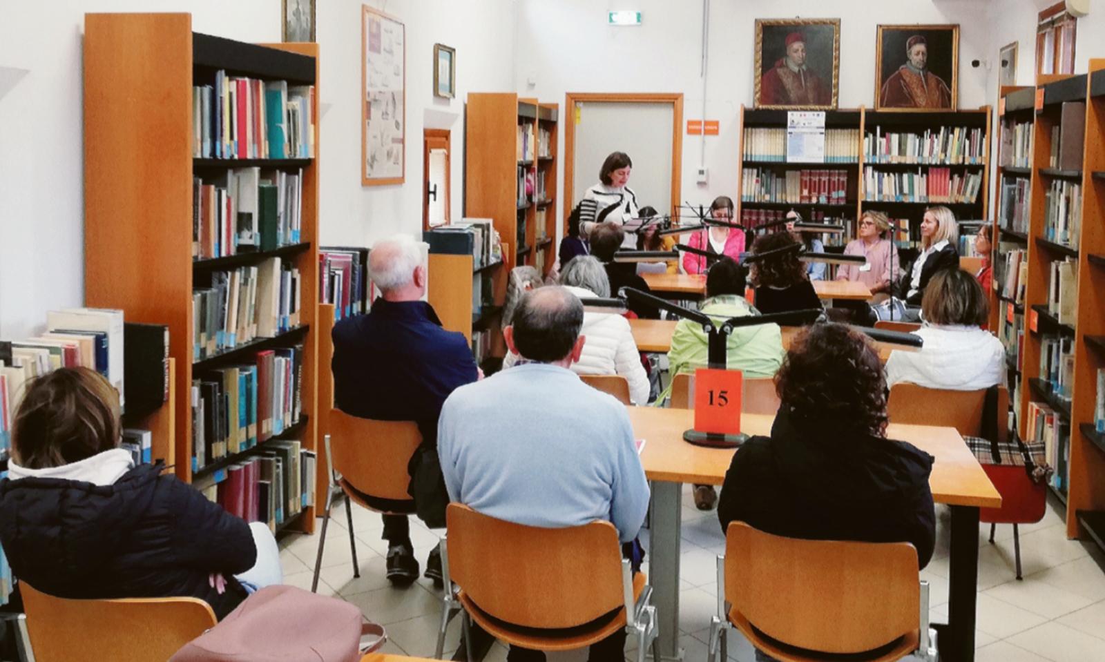 La biblioteca verso il bando 