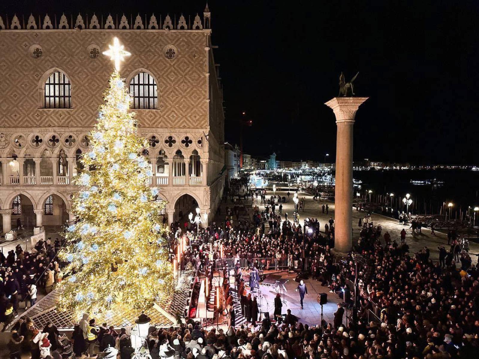 Venezia, vietate le &ldquo;messe alcoliche&rdquo; e dj set