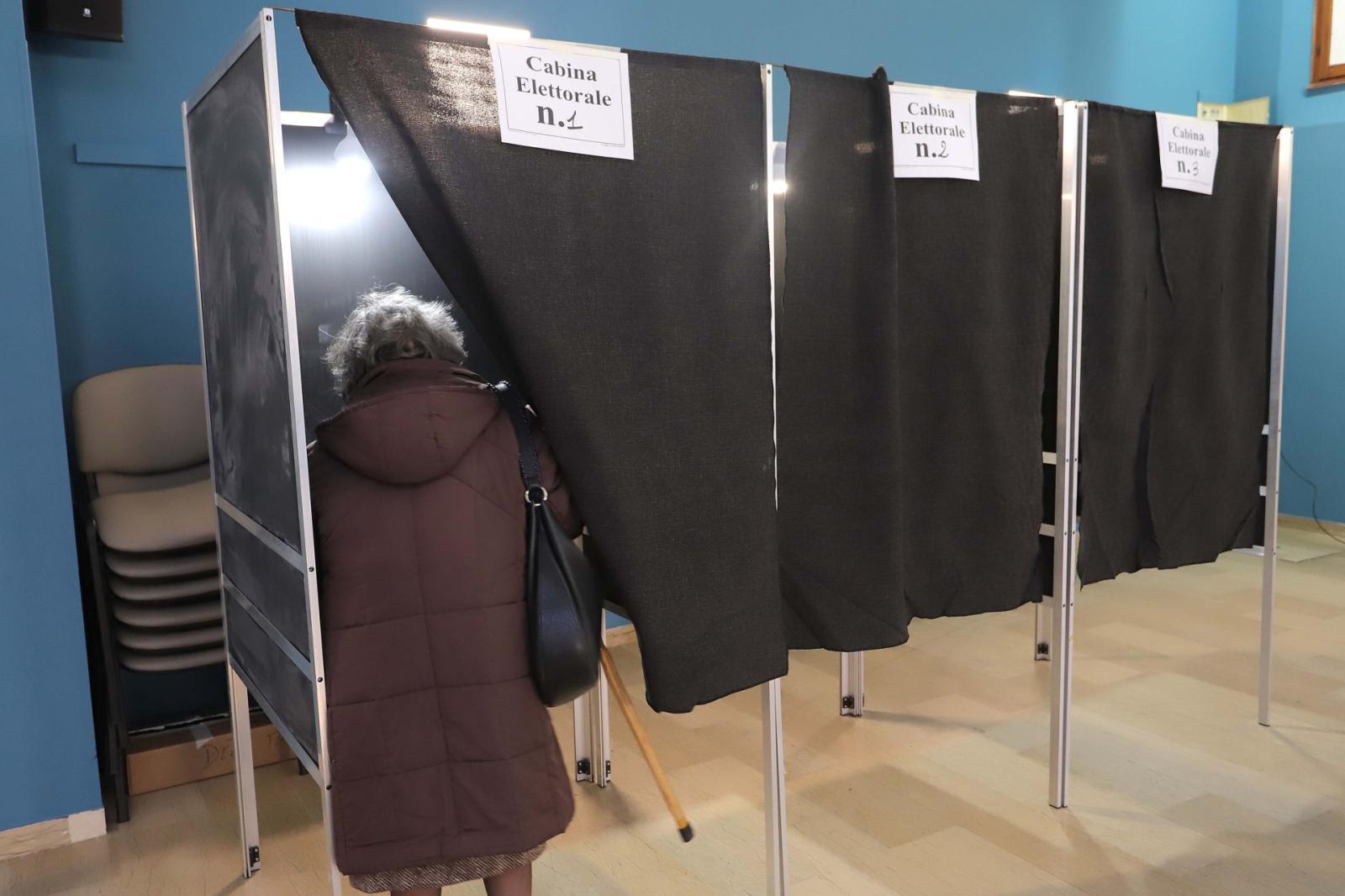 Veneto, affluenza al voto bassissima