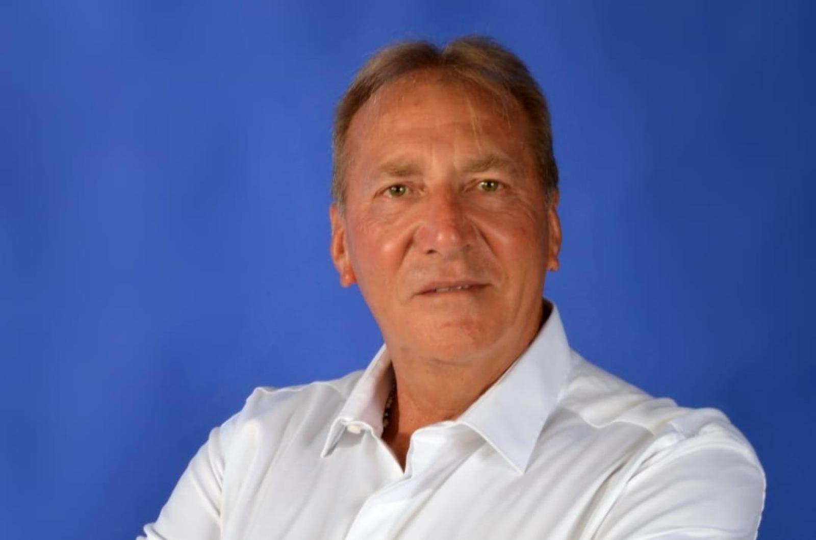 Dirigenze, chiesti chiarimenti