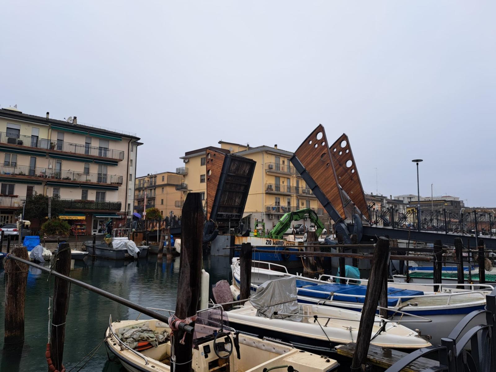 Chiude il ponte Saloni disagi per i pedoni