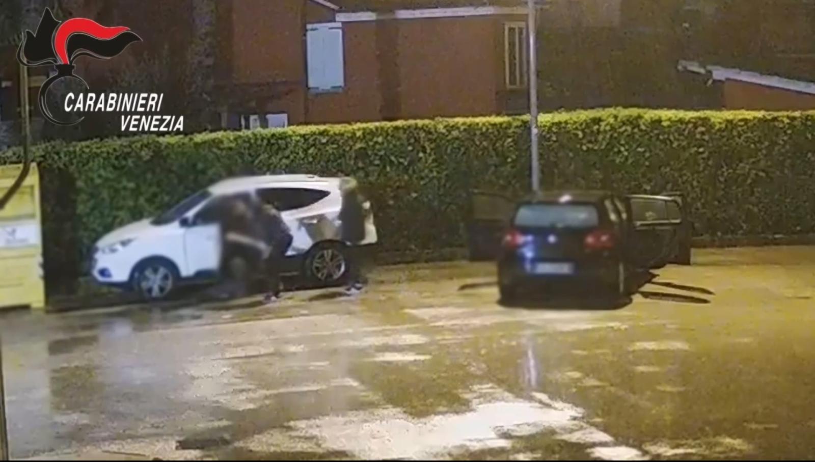 Rapine violente tra Venezia e Treviso: due arresti e due denunce