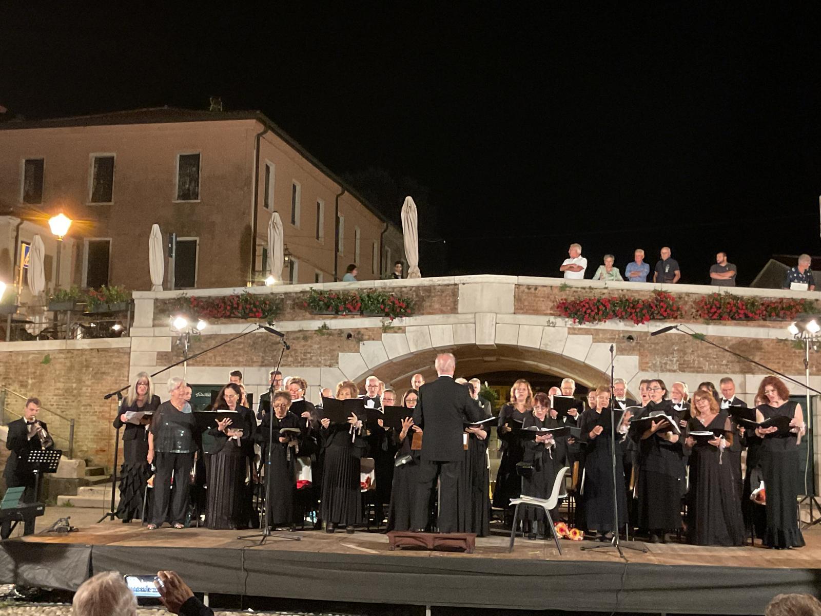 Capodanno in auditorium con coro lirico e orchestra sinfonica