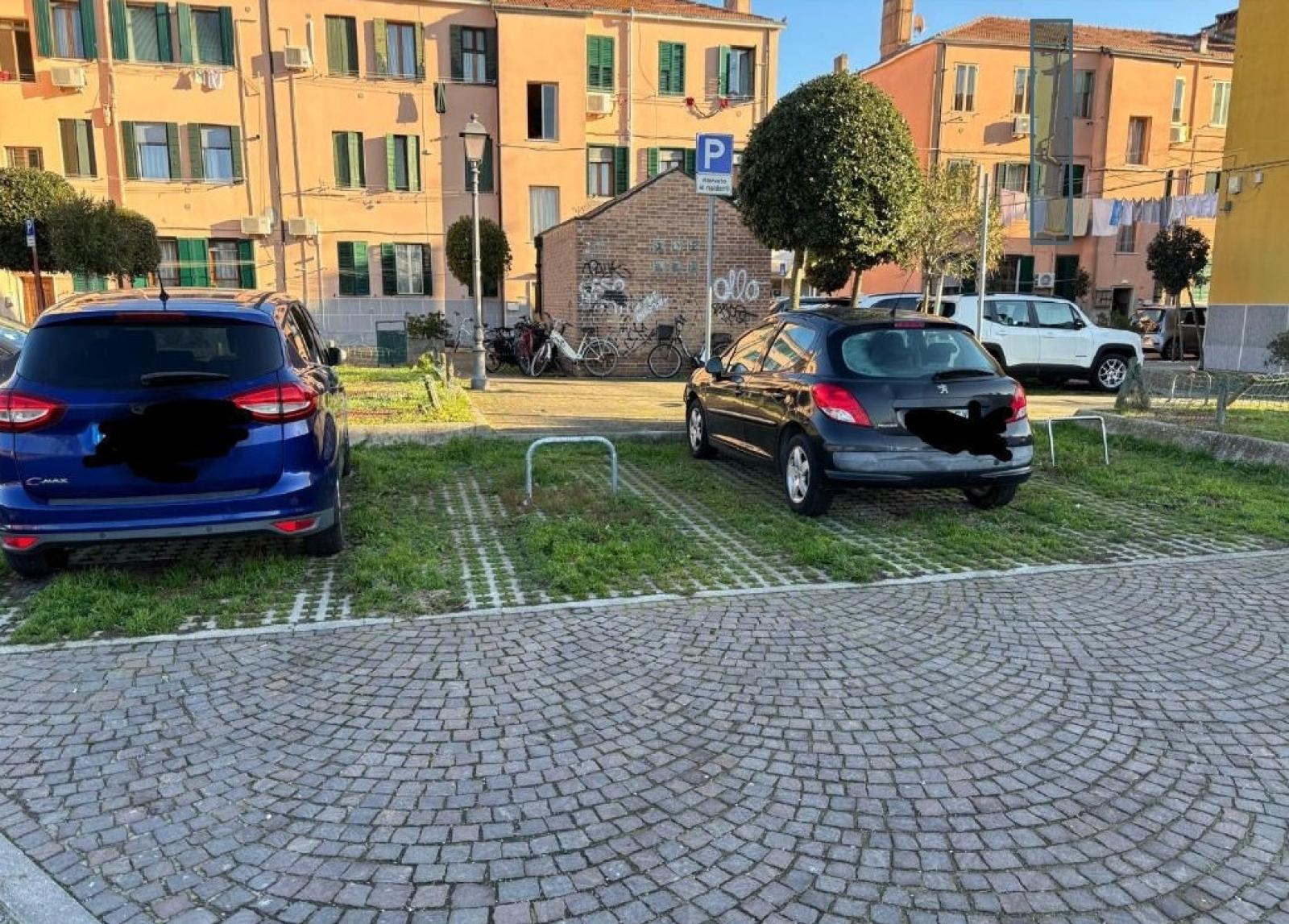 I parcheggi finiscono in Consiglio