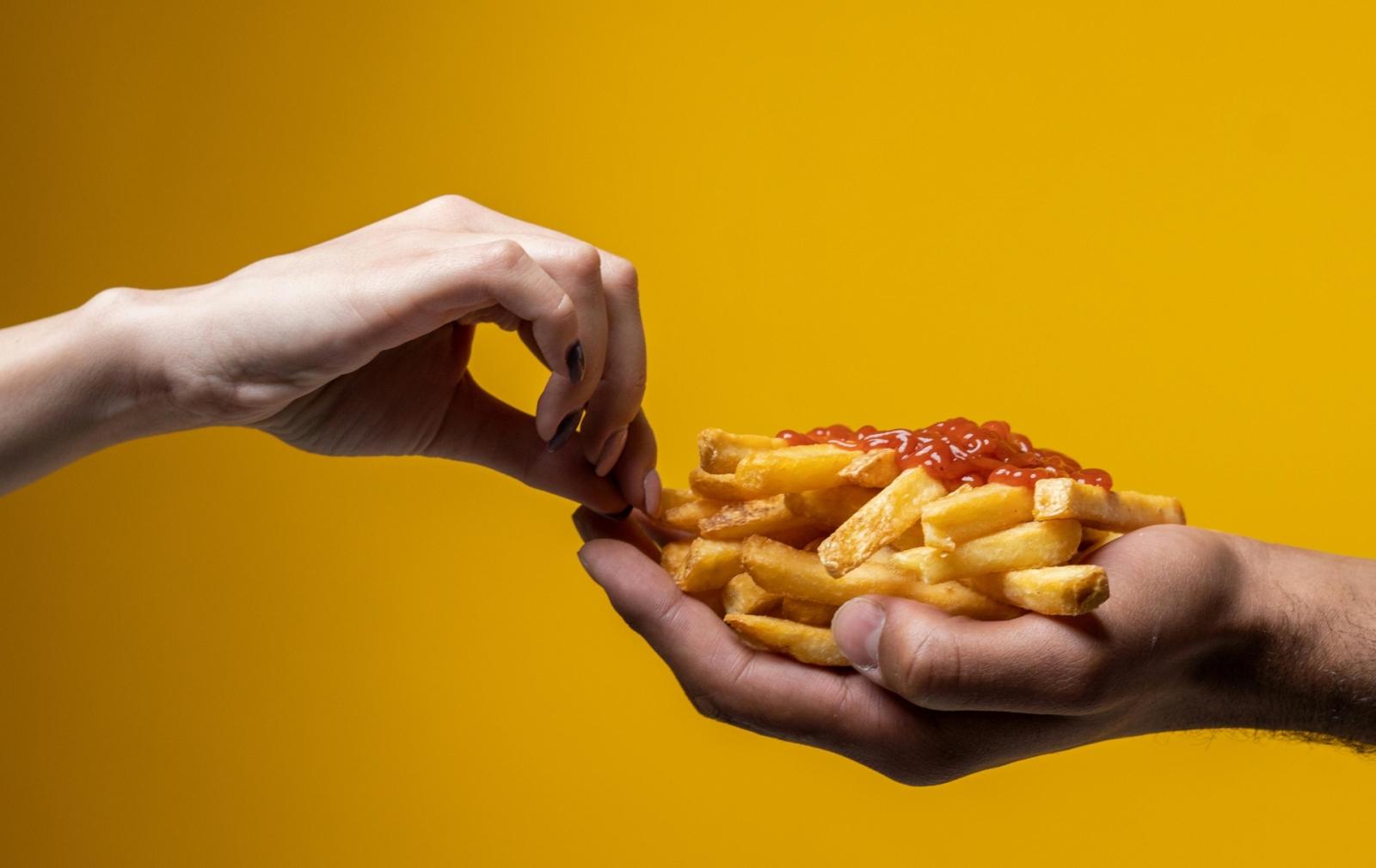 Stop alle "bustine" di ketchup, maionese, olio e sale nei ristoranti