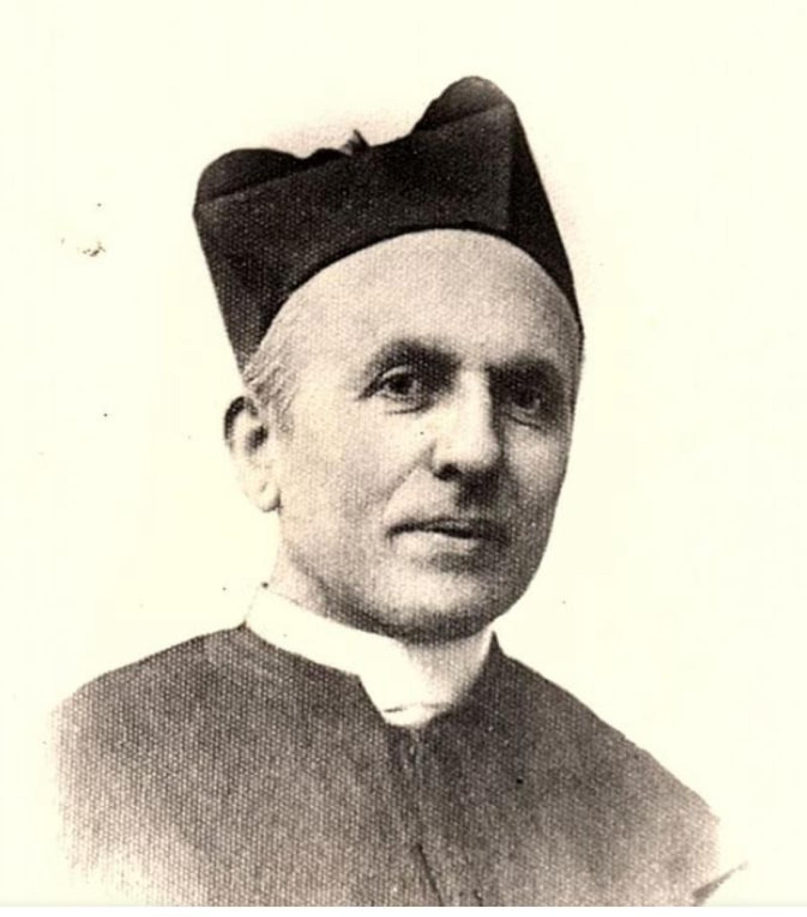 Monsignor Voltolina, sacerdote da Wikipedia