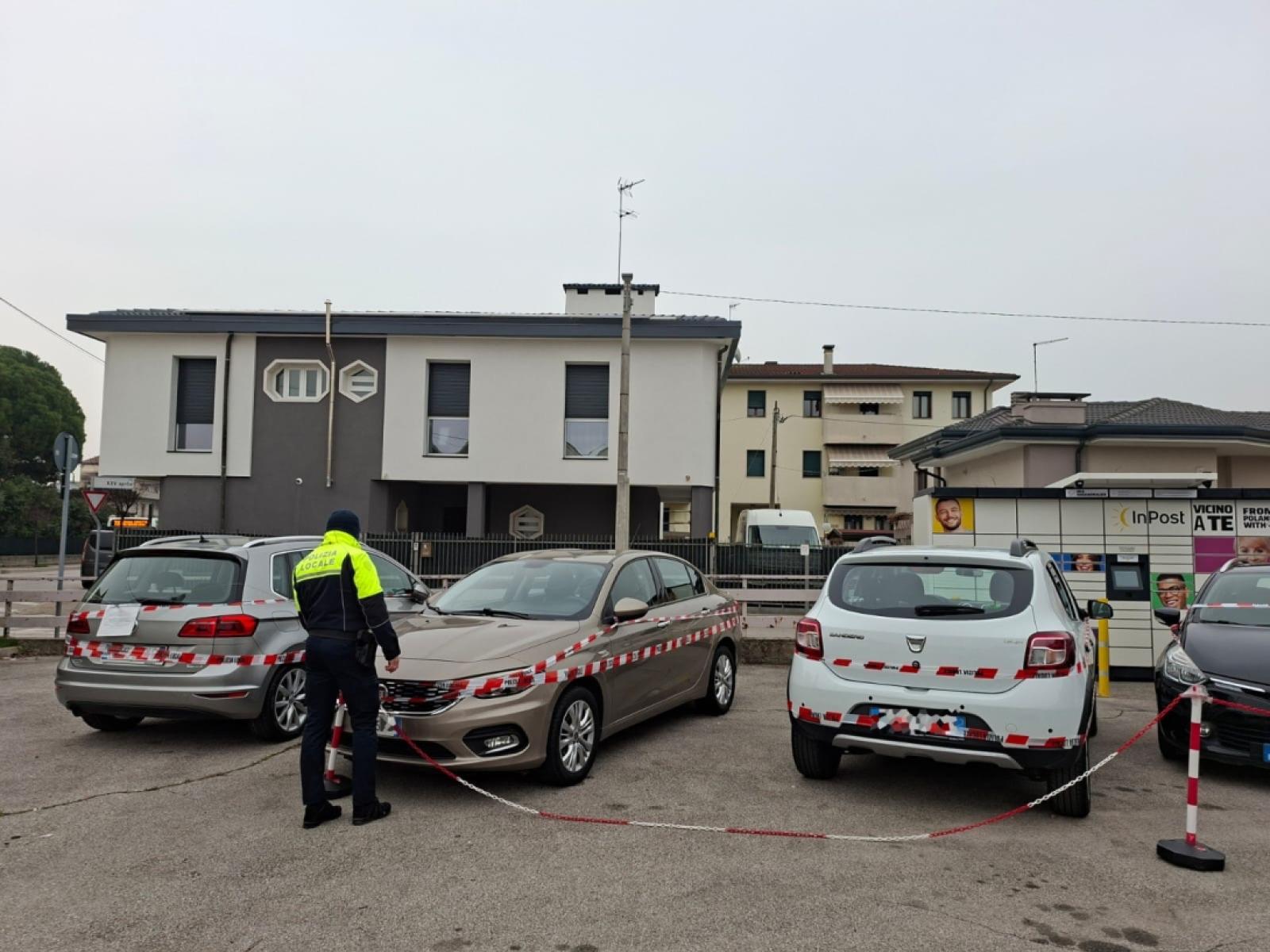 Auto in vendita senza autorizzazione, scatta il sequestro a Marghera
