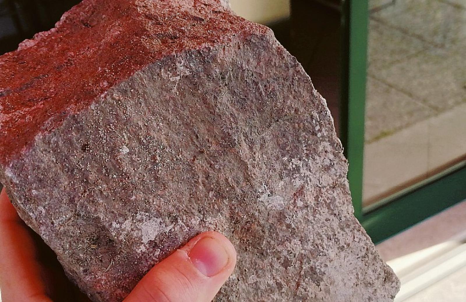 Due spaccate in poche ore torna l&rsquo;incubo ladri nei negozi