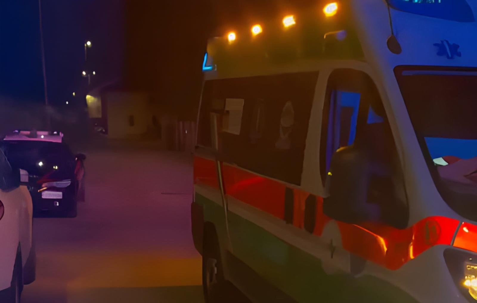 Occupano casa, residenti esasperati