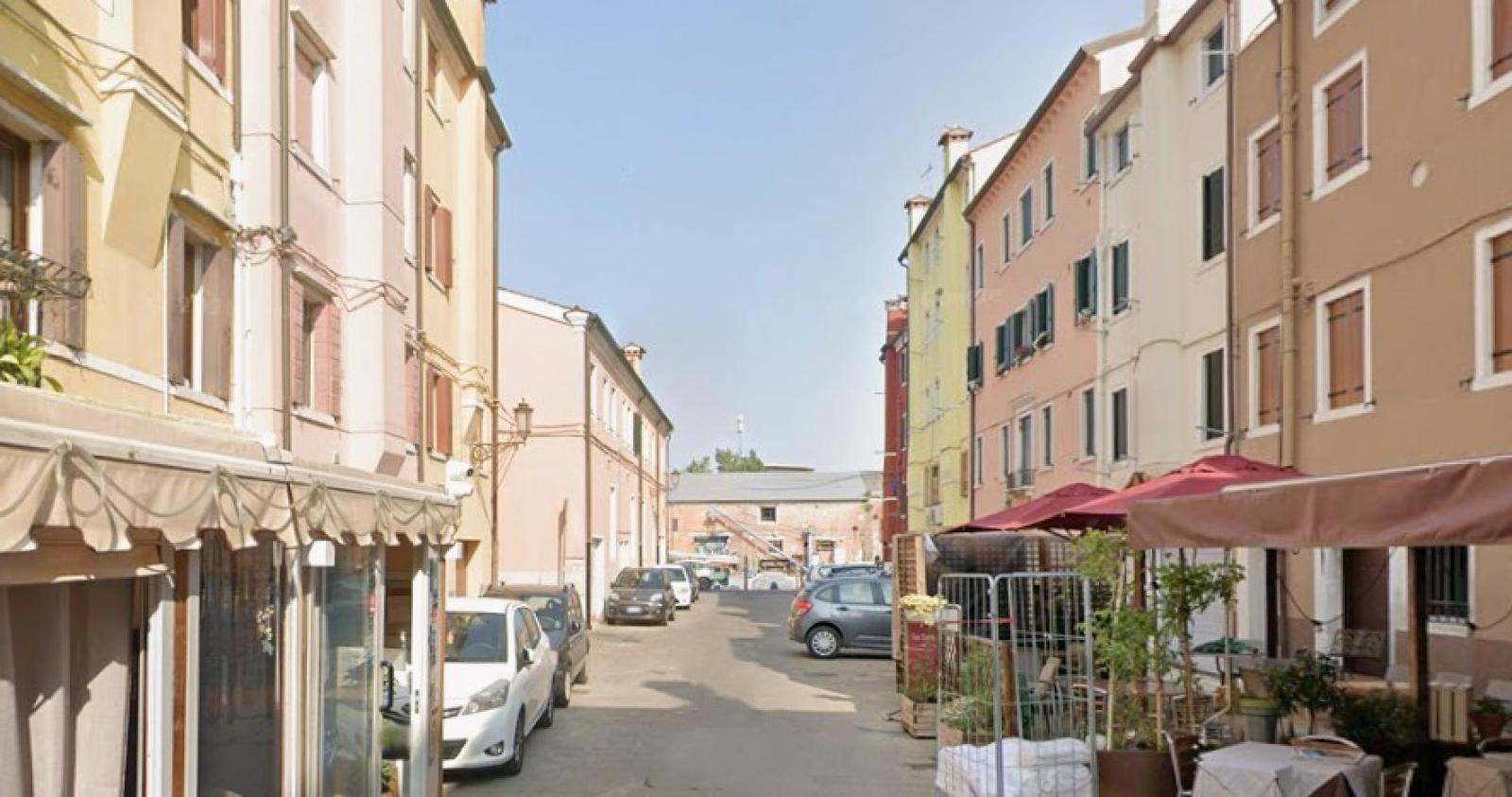 Doppio senso in via Cavallotti: sull&rsquo;isola pedonale &egrave; gi&agrave; polemica