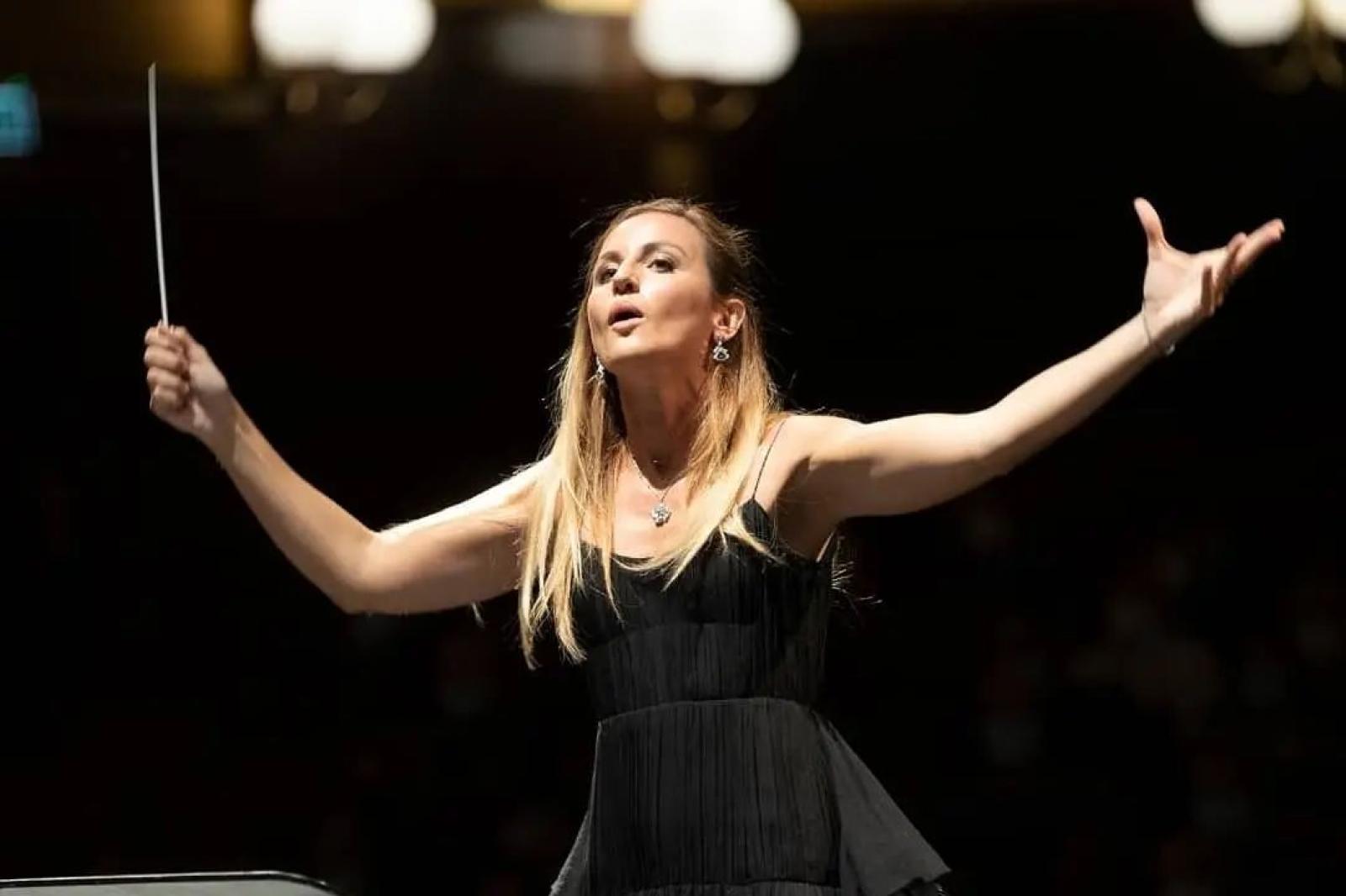 La Fenice chiude con Beatrice Venezi: il divorzio che scuote la musica italiana