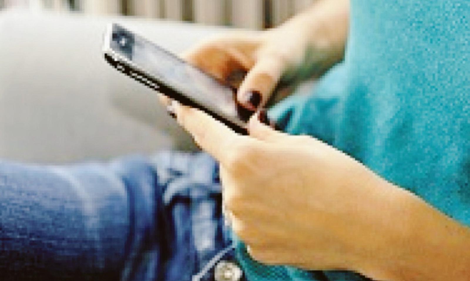 Rapporto adolescenti e dispositivi digitali un incontro per parlare degli usi ed abusi