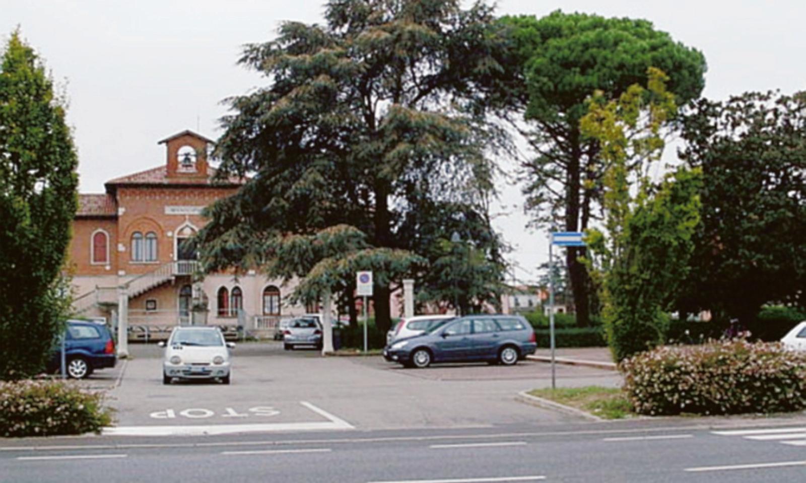 Nella frazione chiude pure il bar