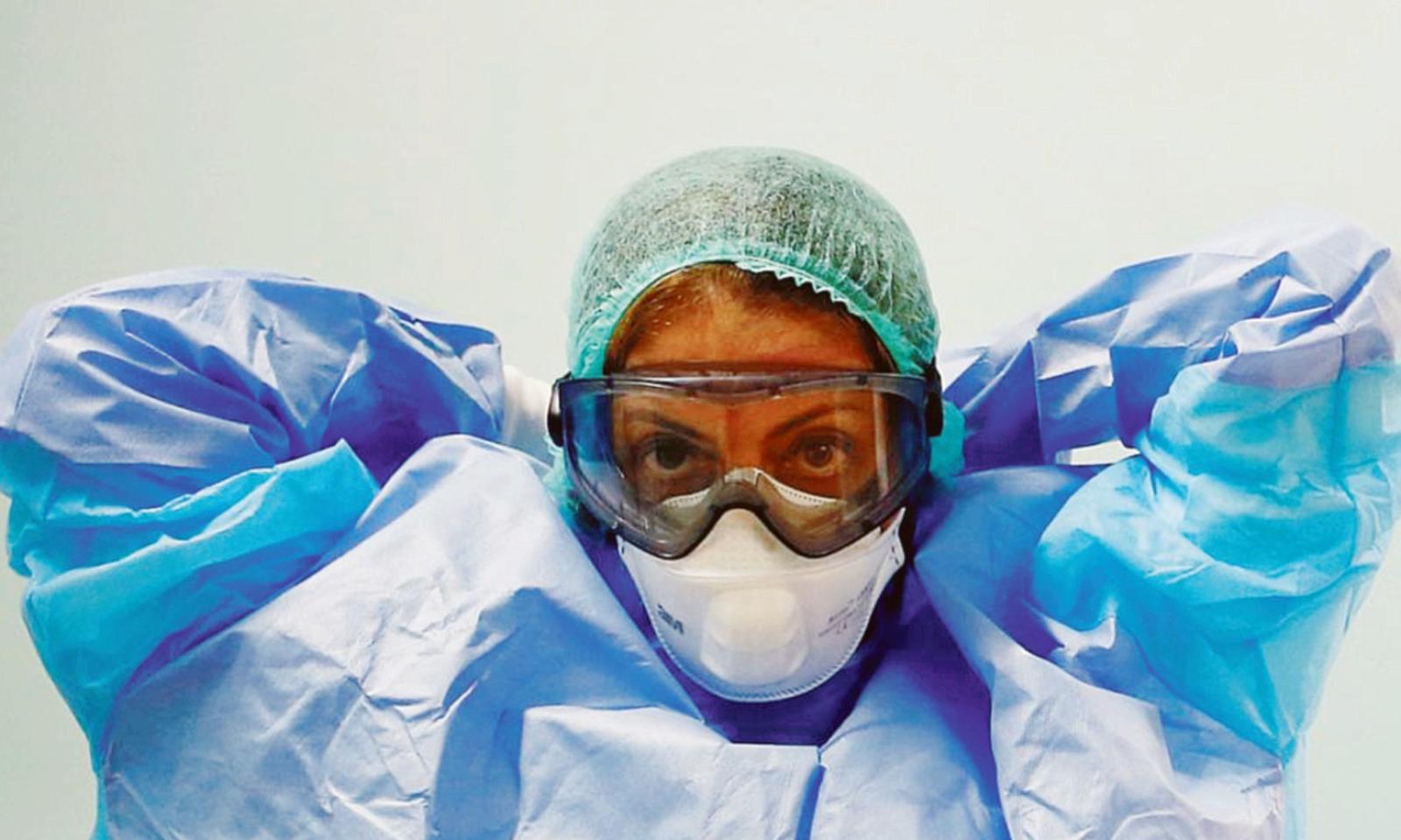 Ancora cautela con le mascherine, in ospedali ed residenze per anziani