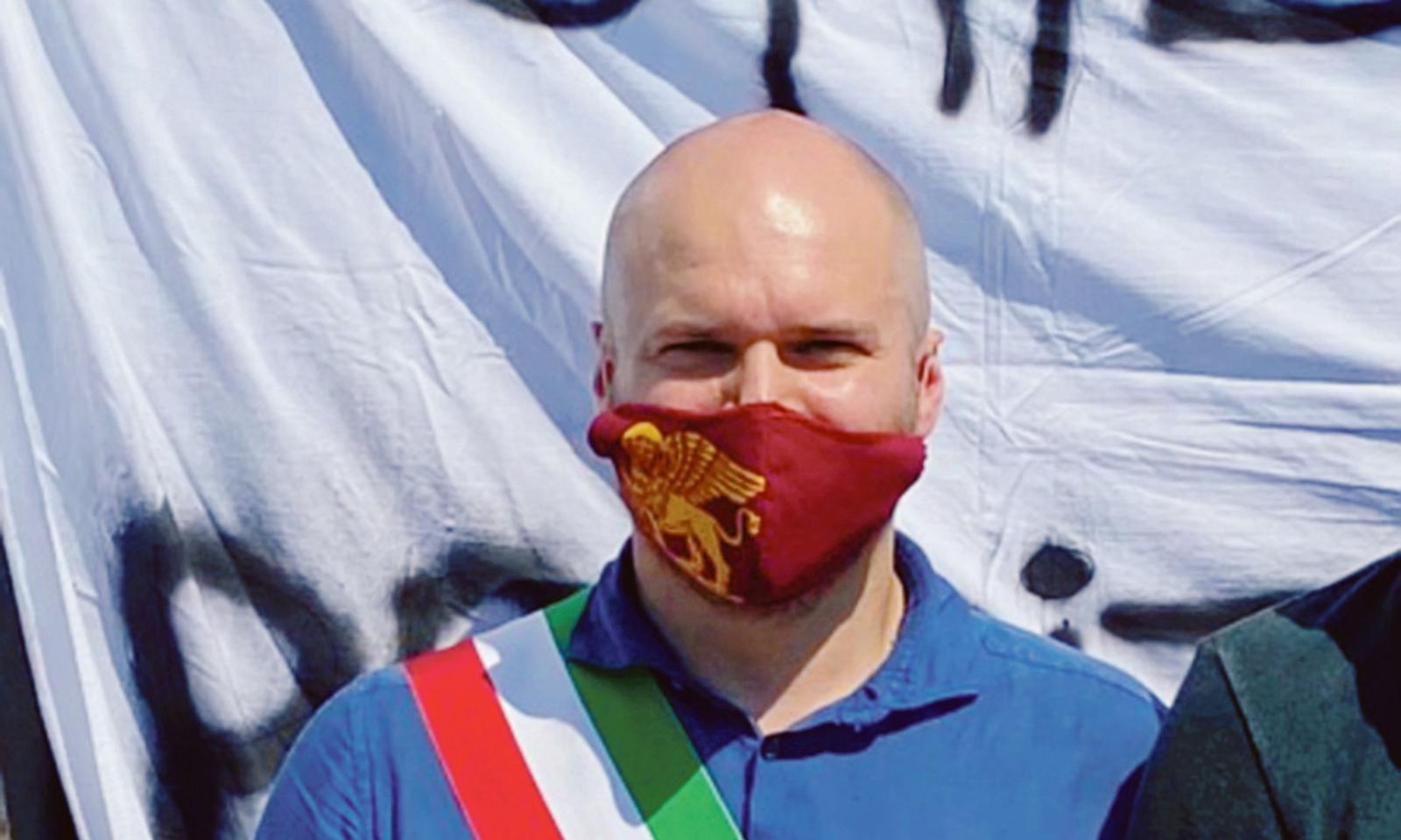 Tari, il sindaco: &ldquo;L&rsquo;opposizione semina zizzania&rdquo;