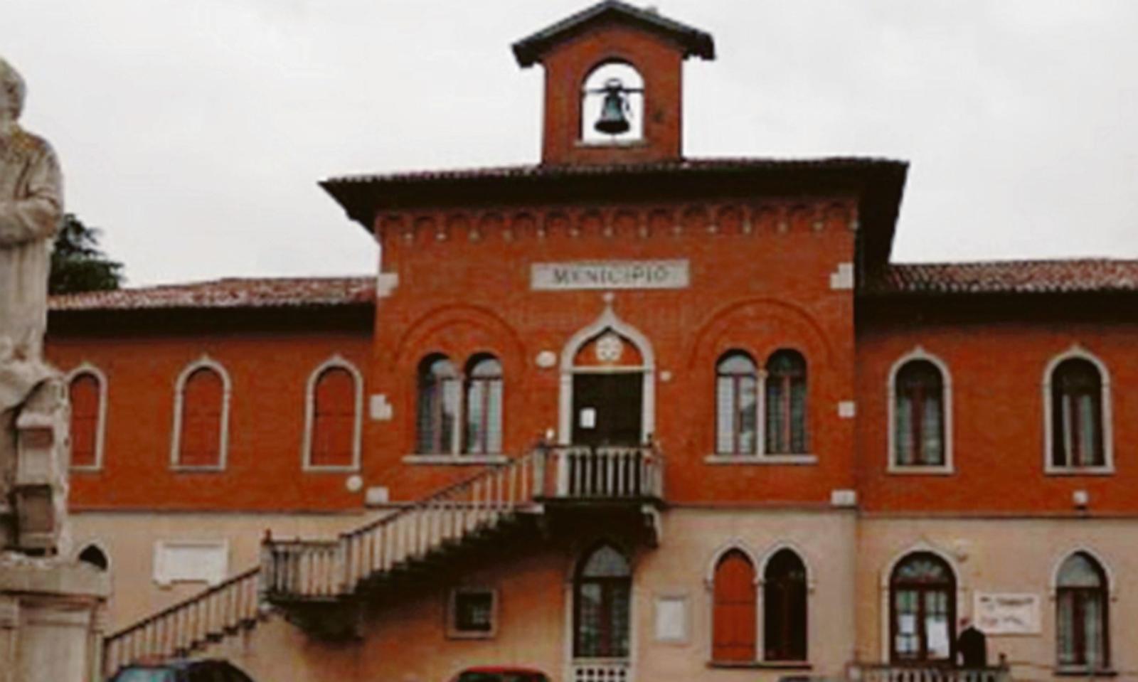 Caos in consiglio, risponde la minoranza