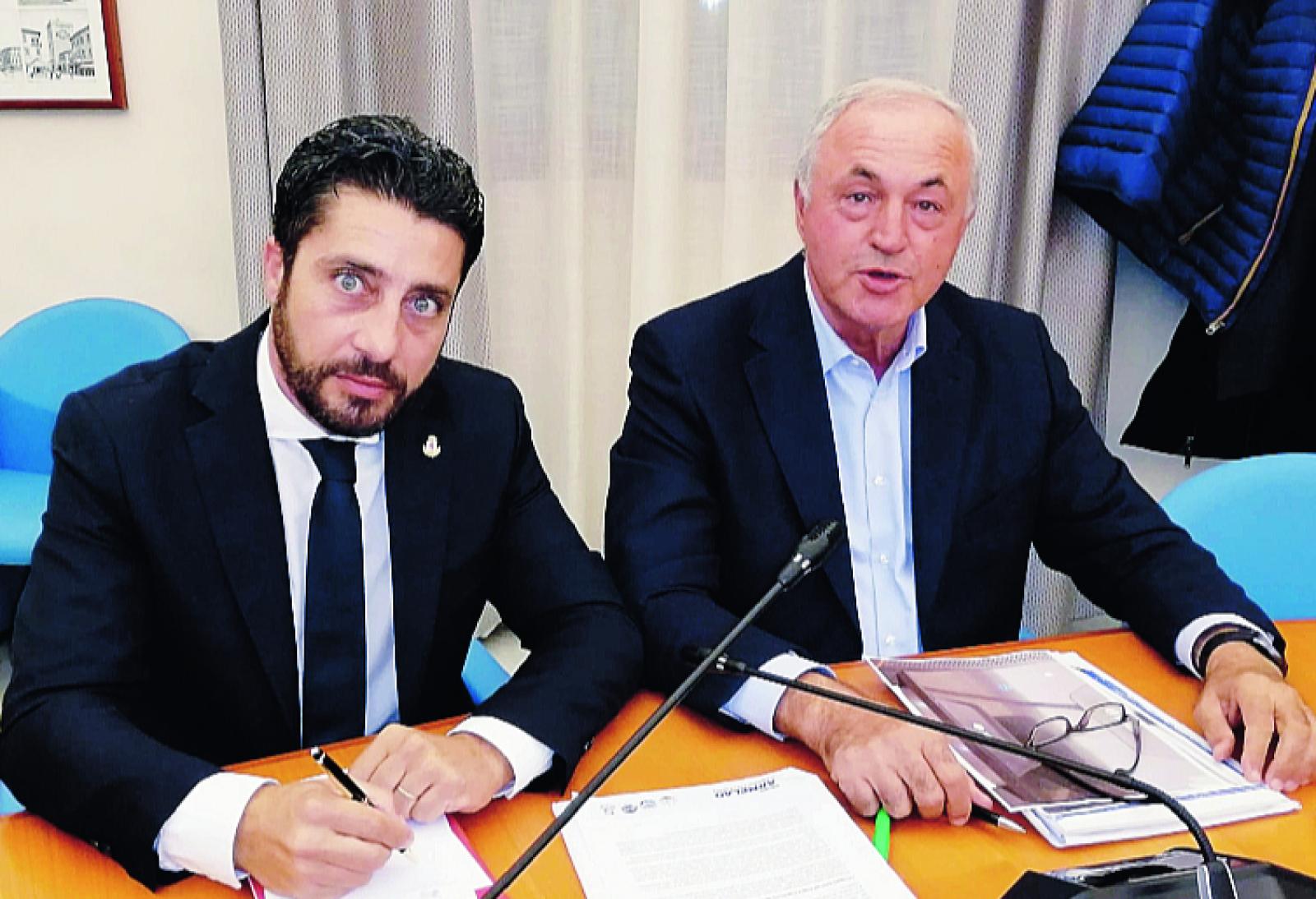 &ldquo;Piantiamo 10mila alberi&rdquo;