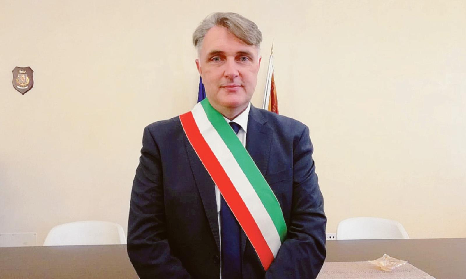 Il sindaco Armelao positivo al Covid
