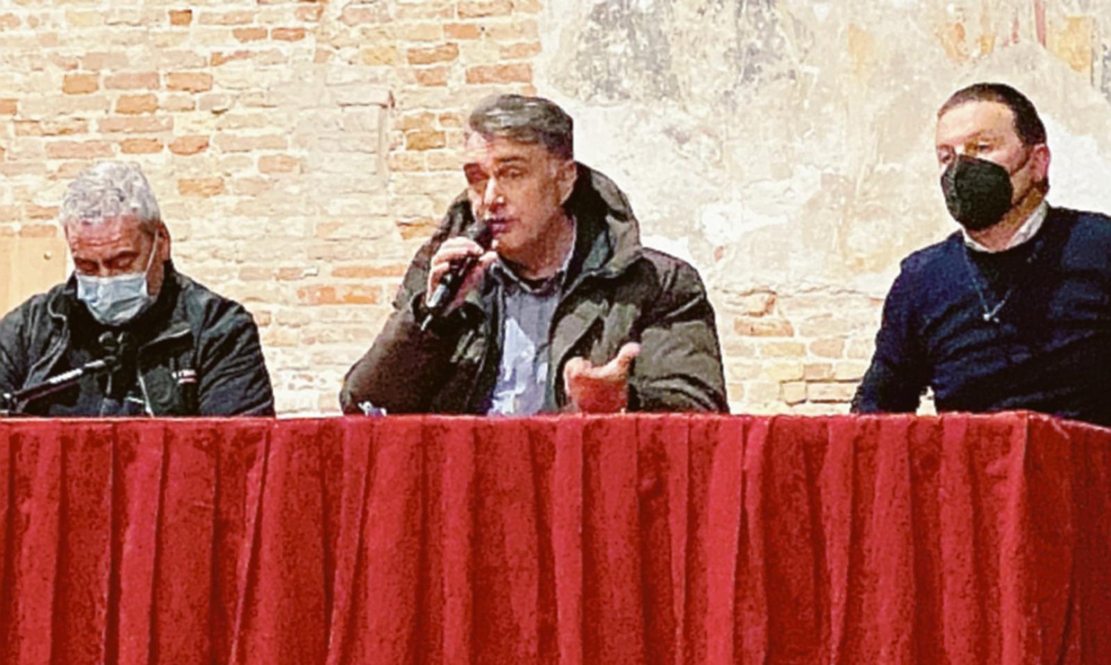 Un coro unico: &ldquo;Aiutiamoli&rdquo;