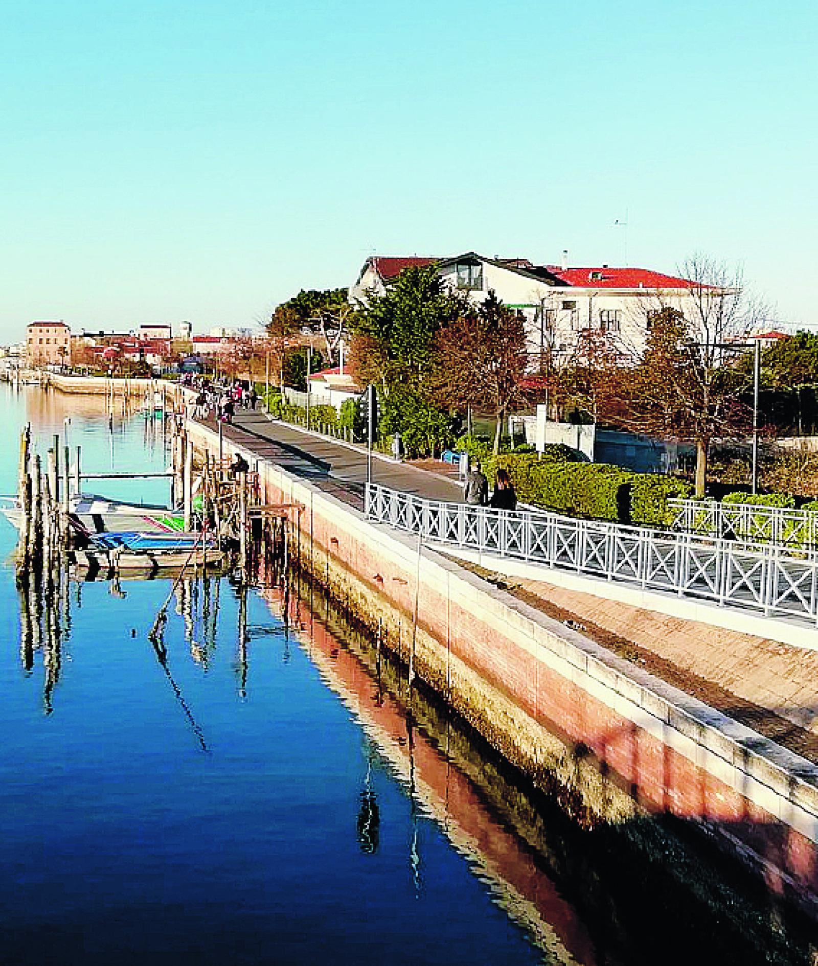 Lusenzo ostaggio di giovani maleducati