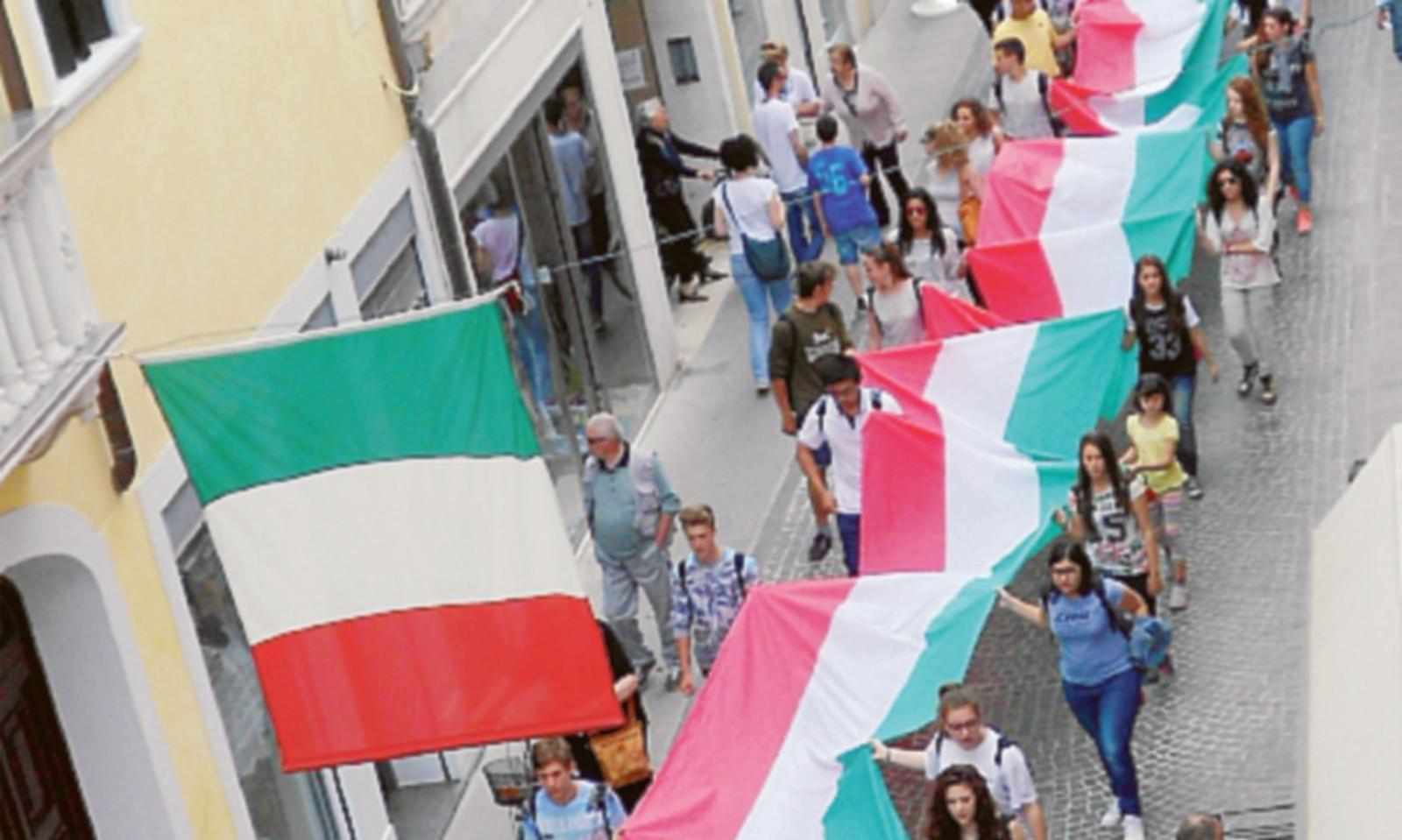 Da Piazzetta Vigo parte la festa della Repubblica