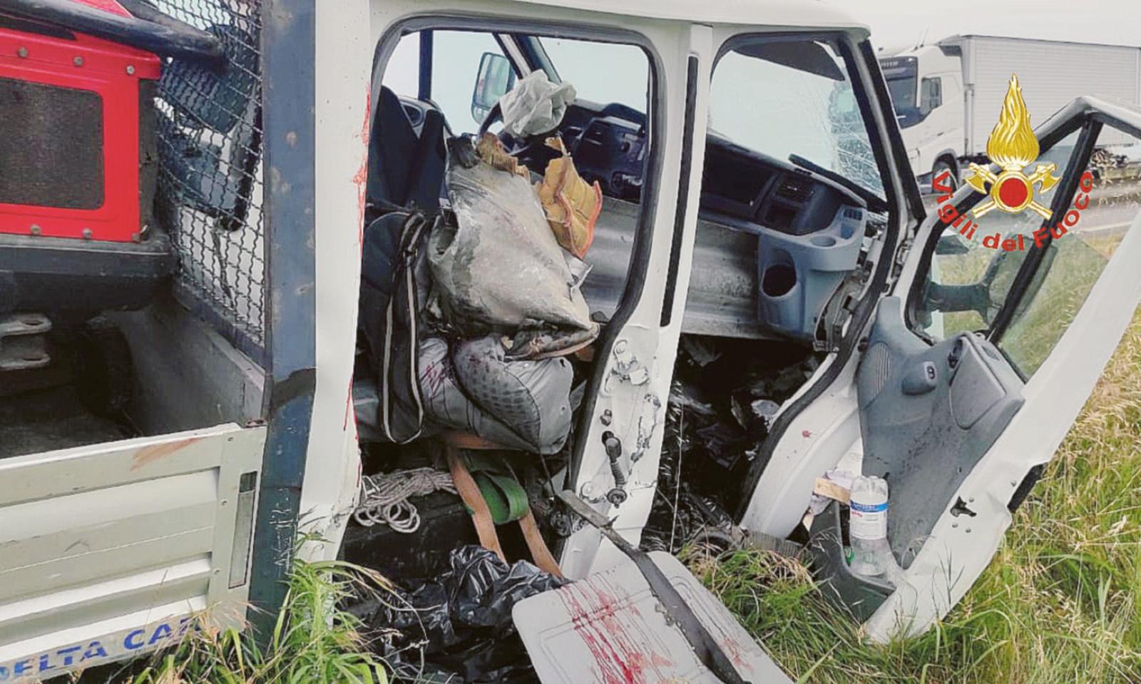 Guardrail come un&rsquo;enorme spada, 38enne di Chioggia in fin di vita