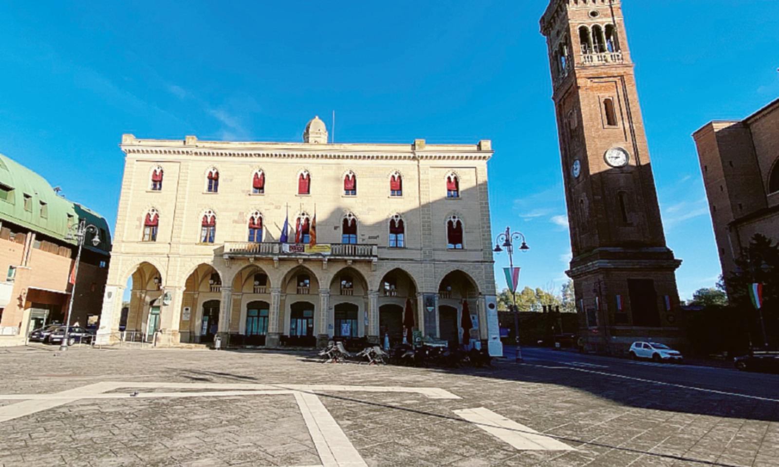 Il teatro protagonista in piazza