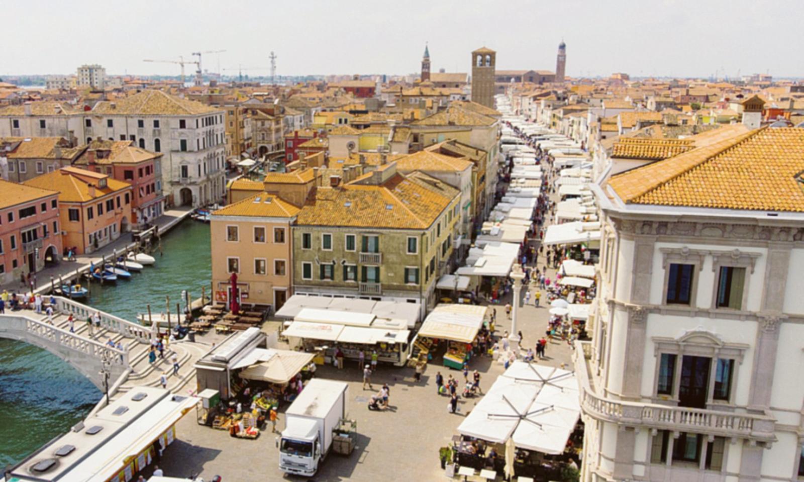 Il mercato del gioved&igrave;: &ldquo;Va reso pi&ugrave; ordinato&rdquo;